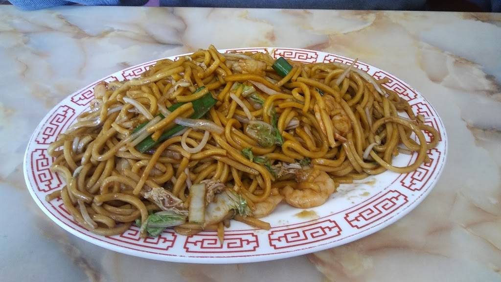 Wok & Roll | restaurant | 425 Avalon Park S Blvd, Orlando, FL 32828, USA | 4077370399 OR +1 407-737-0399