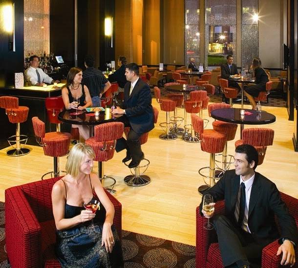 Christophers Restaurant & Bar | restaurant | 10 Livingston Ave, New Brunswick, NJ 08901, USA | 7322142200 OR +1 732-214-2200