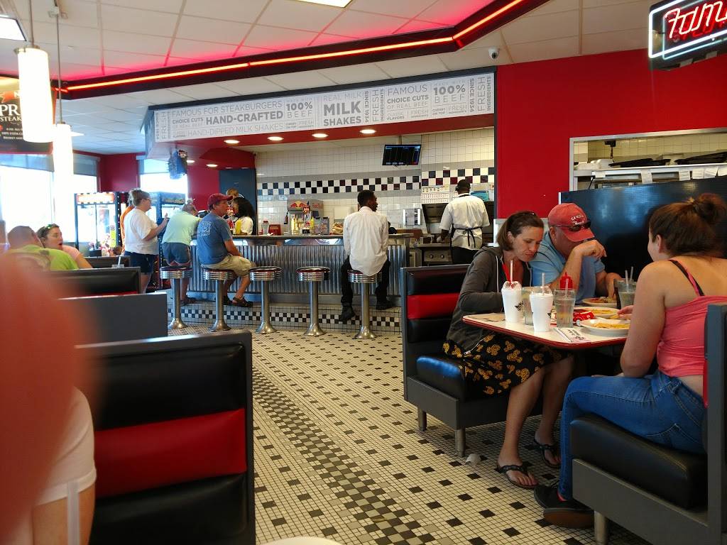 Steak n Shake | restaurant | 6737 Darter Ct, Fort Pierce, FL 34945, USA | 7724645380 OR +1 772-464-5380