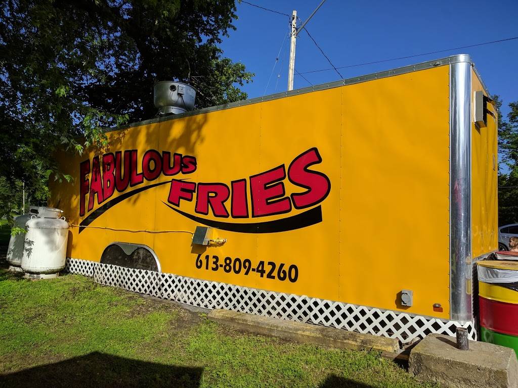 Fabulous Fries | restaurant | 380 Almonte St, Almonte, ON K0A 1A0, Canada | 6138094260 OR +1 613-809-4260