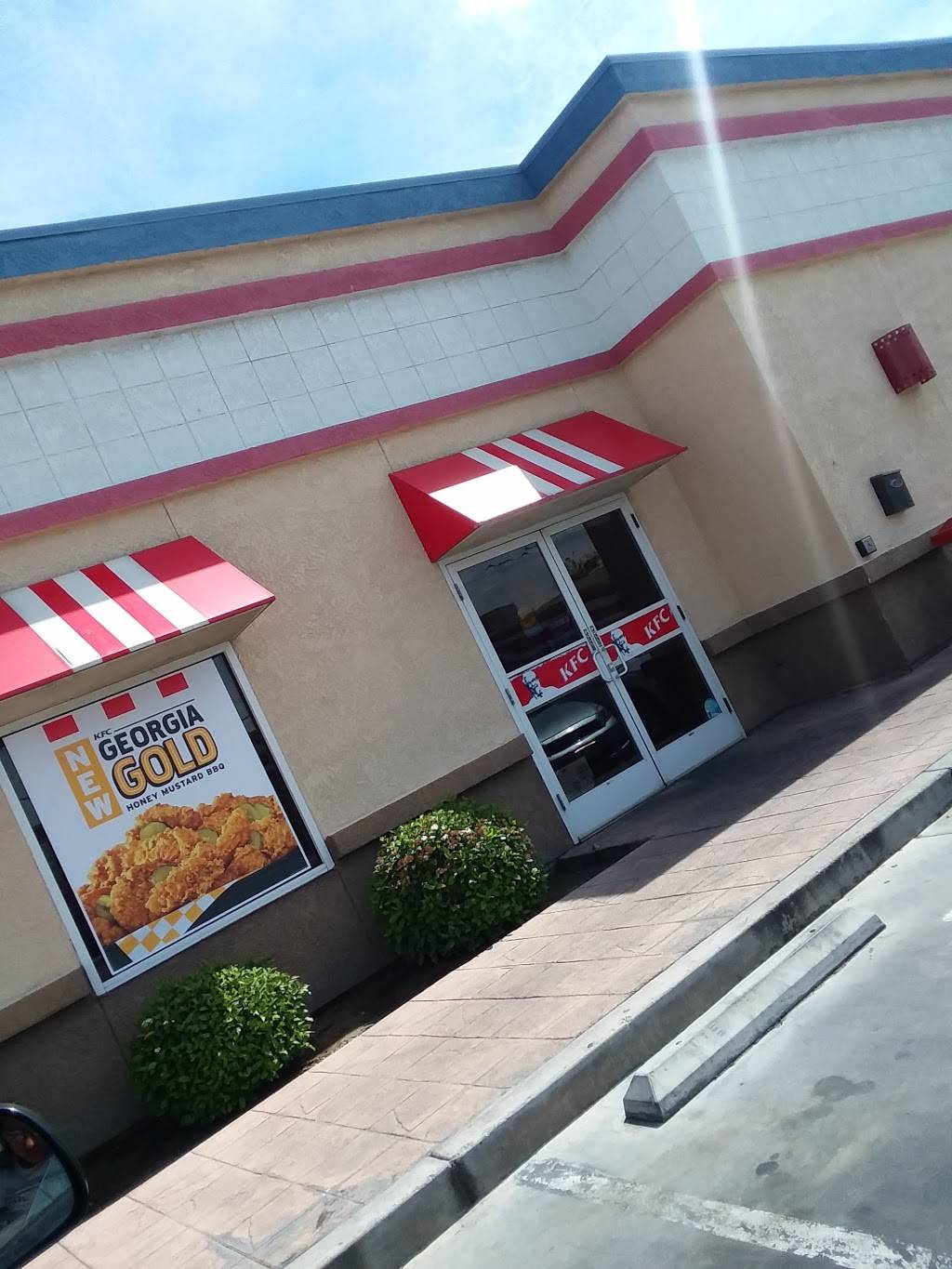 KFC | restaurant | 812 Cecil Ave, Delano, CA 93215, USA | 6617254155 OR +1 661-725-4155