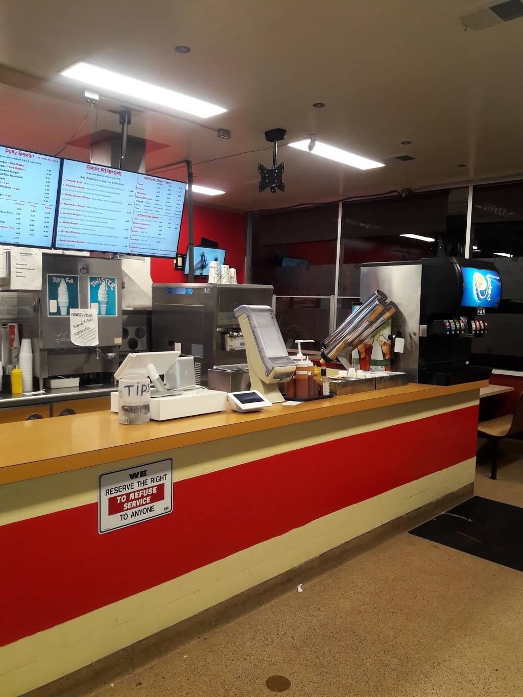 Classic 101 Burgers & Shakes | restaurant | 575 Ralston Ave, Belmont, CA 94002, USA | 6505920505 OR +1 650-592-0505