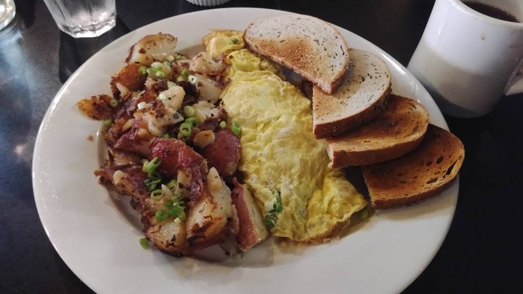 Bellas Cafe | cafe | 896 Whalley Ave, New Haven, CT 06515, USA | 2033877107 OR +1 203-387-7107