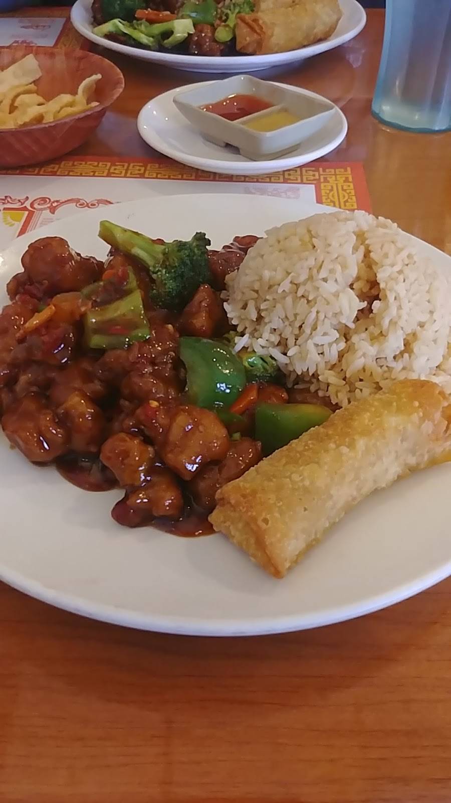 Golden Palace | restaurant | #106, 2100 Riverside Pkwy, Lawrenceville, GA 30043, USA | 7709620616 OR +1 770-962-0616