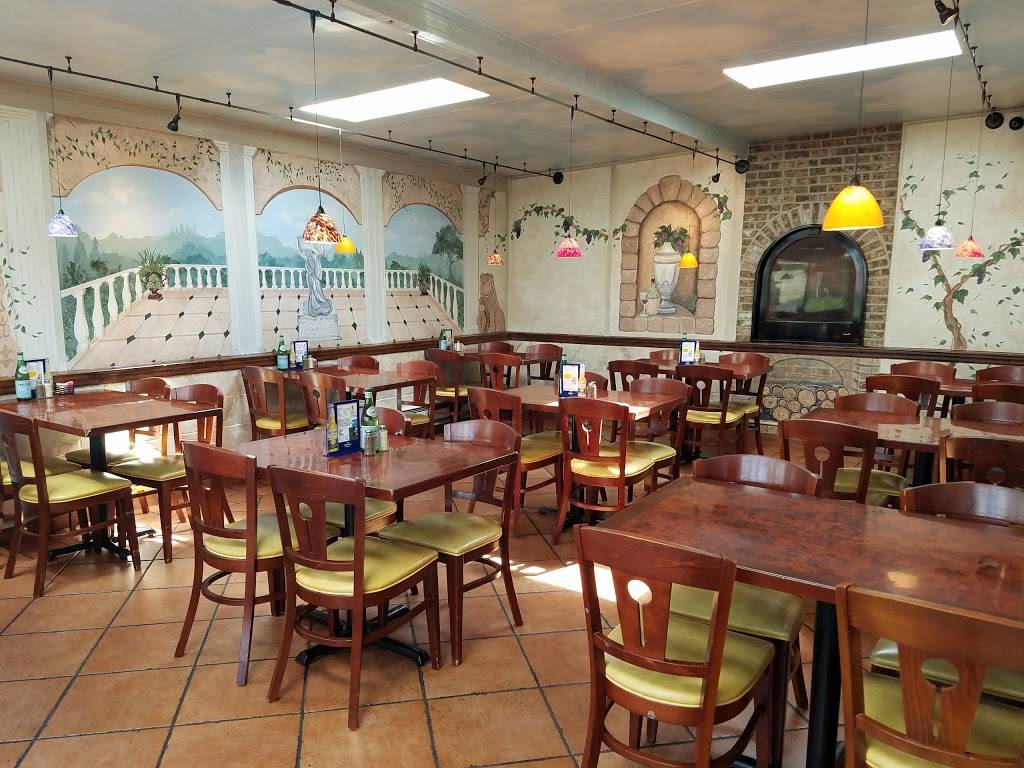 Carinis Italian Restaurant | restaurant | 1600 Elizabeth Ave, Reading, PA 19605, USA | 6109399255 OR +1 610-939-9255