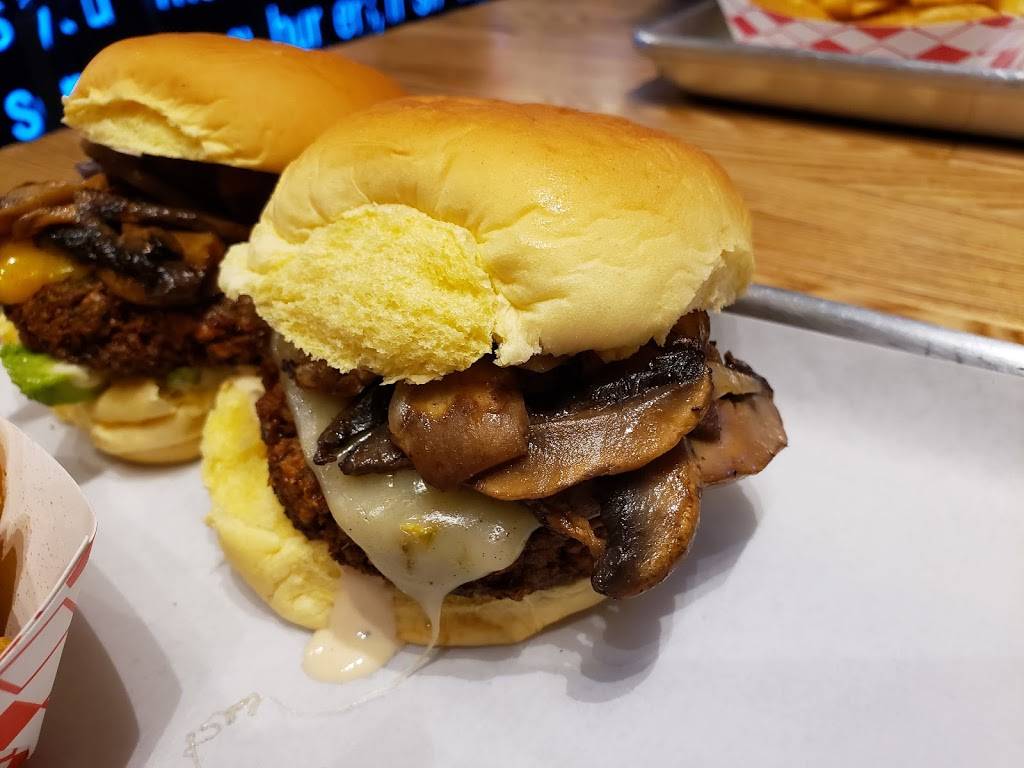 Burgerim Gourmet Burgers | restaurant | 4040 Sunrise Blvd #100, Rancho Cordova, CA 95742, USA | 9163510105 OR +1 916-351-0105