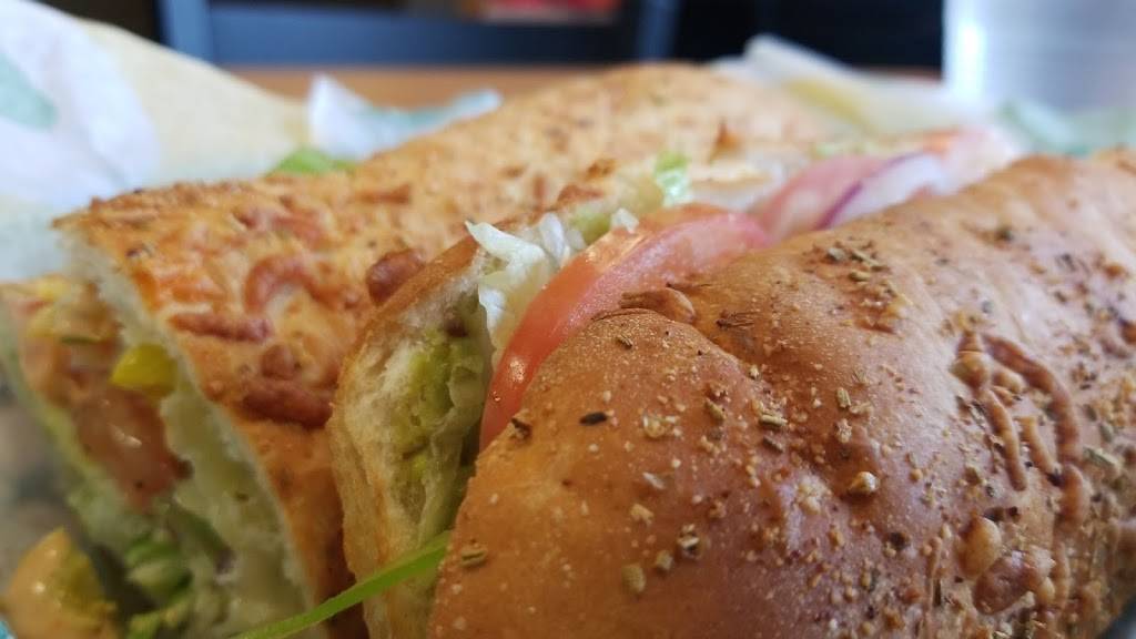 Subway | restaurant | 1400 W State St Q, West Lafayette, IN 47906, USA | 7657437827 OR +1 765-743-7827