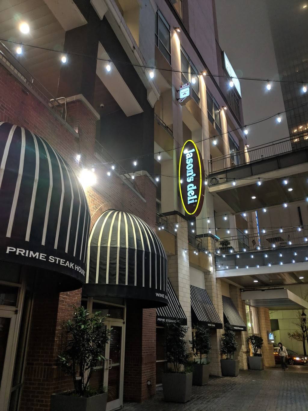 Jasons Deli | restaurant | 210 E Trade St, Charlotte, NC 28202, USA | 7046881004 OR +1 704-688-1004