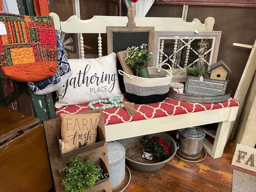 Antiques. Boutiques. & Sweets. | cafe | 113 N State St, Yates Center, KS 66783, USA | 6206250463 OR +1 620-625-0463