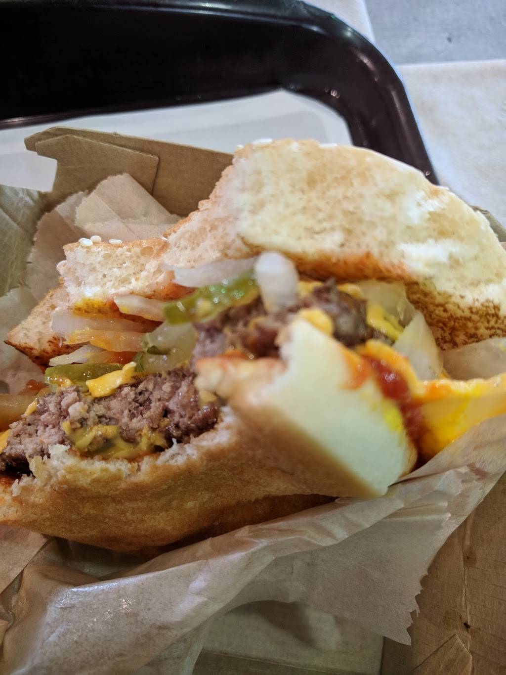 McDonalds | cafe | 2465 Main St, Tupelo, MS 38801, USA | 6628416800 OR +1 662-841-6800