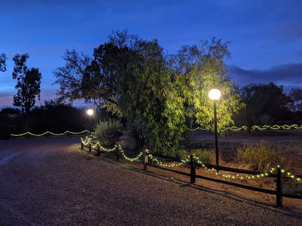 Firefly Restaurant | restaurant | 3001 I-19 Frontage Rd, Amado, AZ 85645, USA | 5203983028 OR +1 520-398-3028