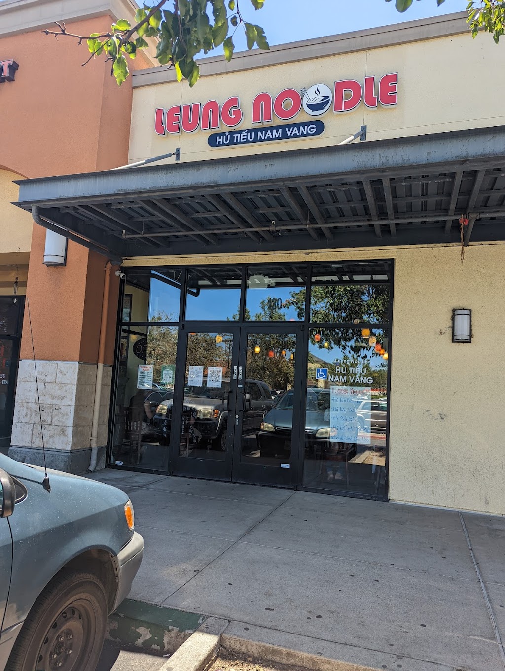 Leung Noodle | restaurant | 3005 Silver Creek Rd STE 130, San Jose, CA 95121, USA | 4087847343 OR +1 408-784-7343