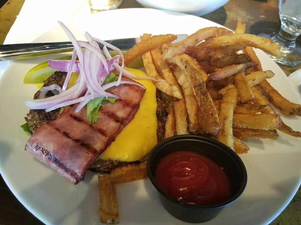 Station 4 | restaurant | 1101 4th St SW, Washington, DC 20024, USA | 2024880987 OR +1 202-488-0987