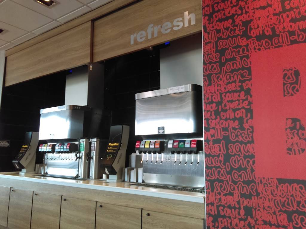 McDonalds | cafe | 326 Brandilynn Blvd, Cedar Falls, IA 50613, USA | 3192771494 OR +1 319-277-1494