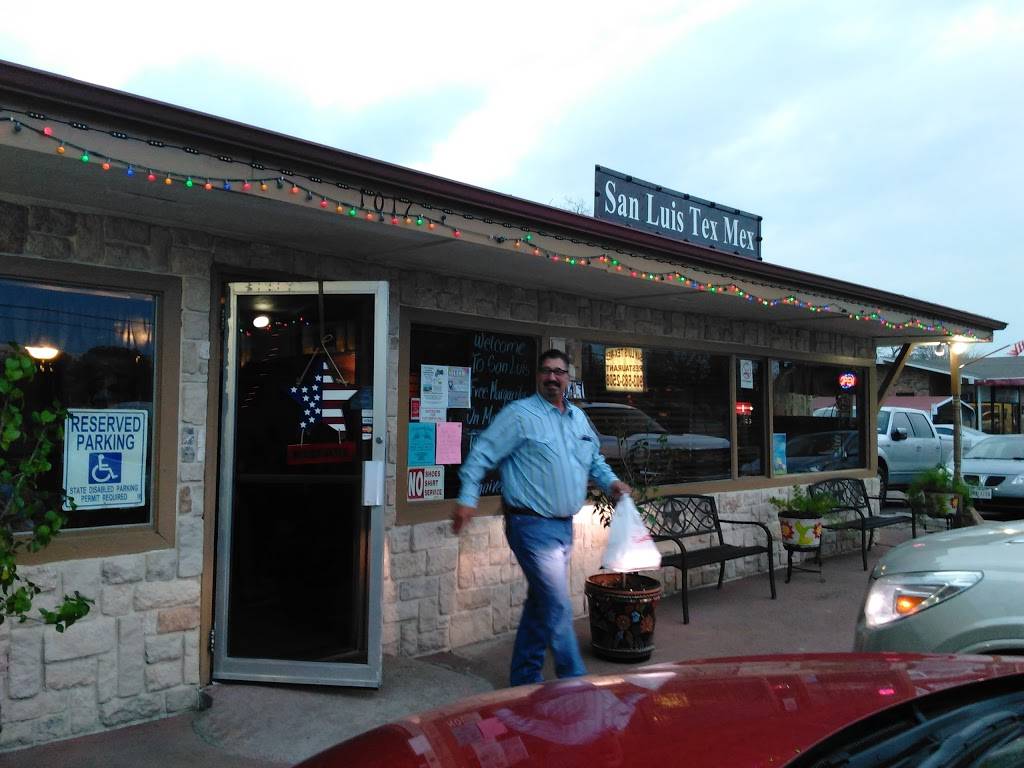 San Luis Tex Mex Restaurant | restaurant | 1017 N Center St, Bonham, TX 75418, USA | 9035832508 OR +1 903-583-2508