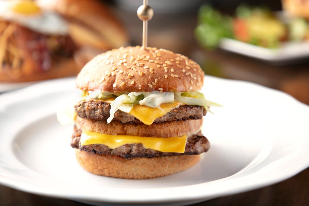 Clancys Hamburgers | restaurant | 906 Carrollton Ave Suite 380, Indianapolis, IN 46202, USA | 3179749947 OR +1 317-974-9947