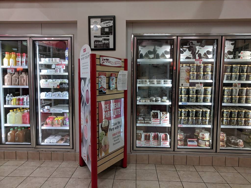 Oberweis Ice Cream and Dairy Store | restaurant | 30 Roselle Rd, Schaumburg, IL 60193, USA | 8475340544 OR +1 847-534-0544