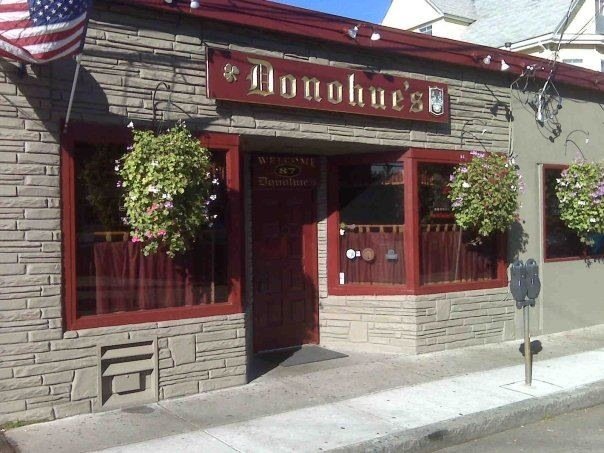 Donohues Bar and Grill | restaurant | 87 Bigelow Ave, Watertown, MA 02472, USA | 6179244900 OR +1 617-924-4900