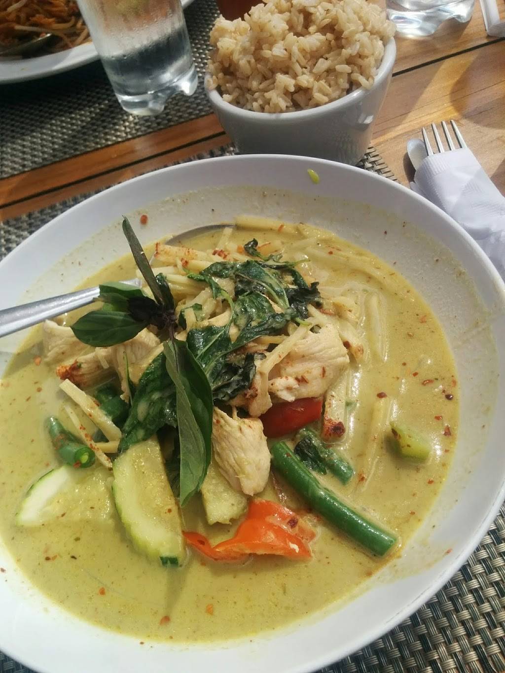 Turmeric Thai Kitchen | restaurant | 6435 Caminito Blythefield Ste. G, La Jolla, CA 92037, USA | 8588867985 OR +1 858-886-7985
