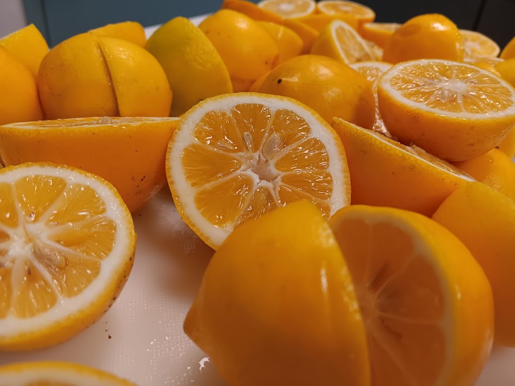 SCREAMIN HOT CHICKEN N WAFFLES | restaurant | 5333 Adeline St, Oakland, CA 94608, USA | 5102694390 OR +1 510-269-4390