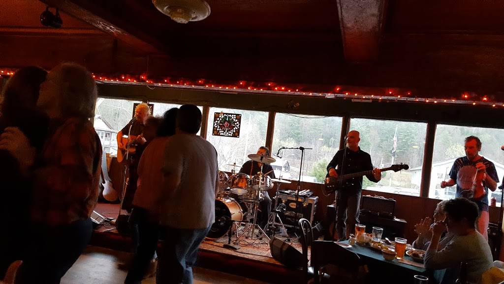 Stony Creek Inn & Rest | restaurant | 6 Roaring Branch Rd, Stony Creek, NY 12878, USA | 5186962394 OR +1 518-696-2394