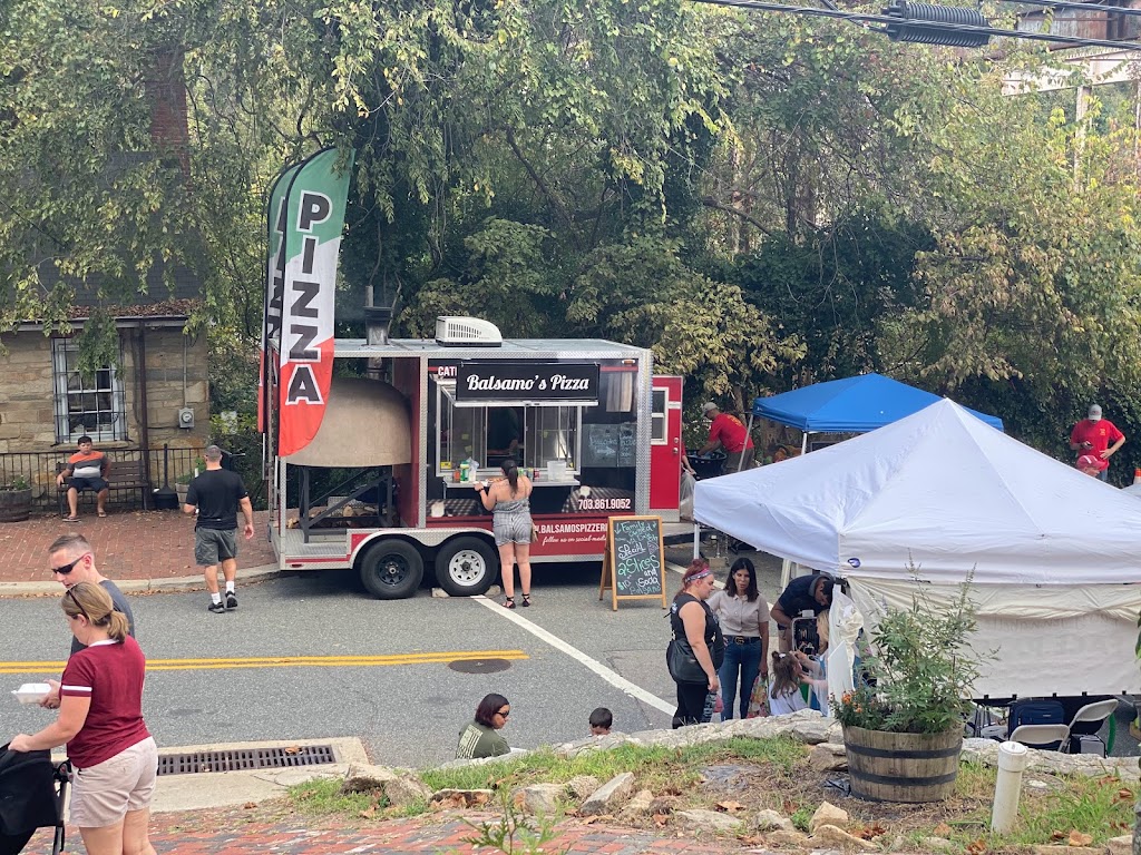 Balsamos Pizzeria | restaurant | 14067 Noblewood Plaza, Woodbridge, VA 22193, USA | 7038619052 OR +1 703-861-9052
