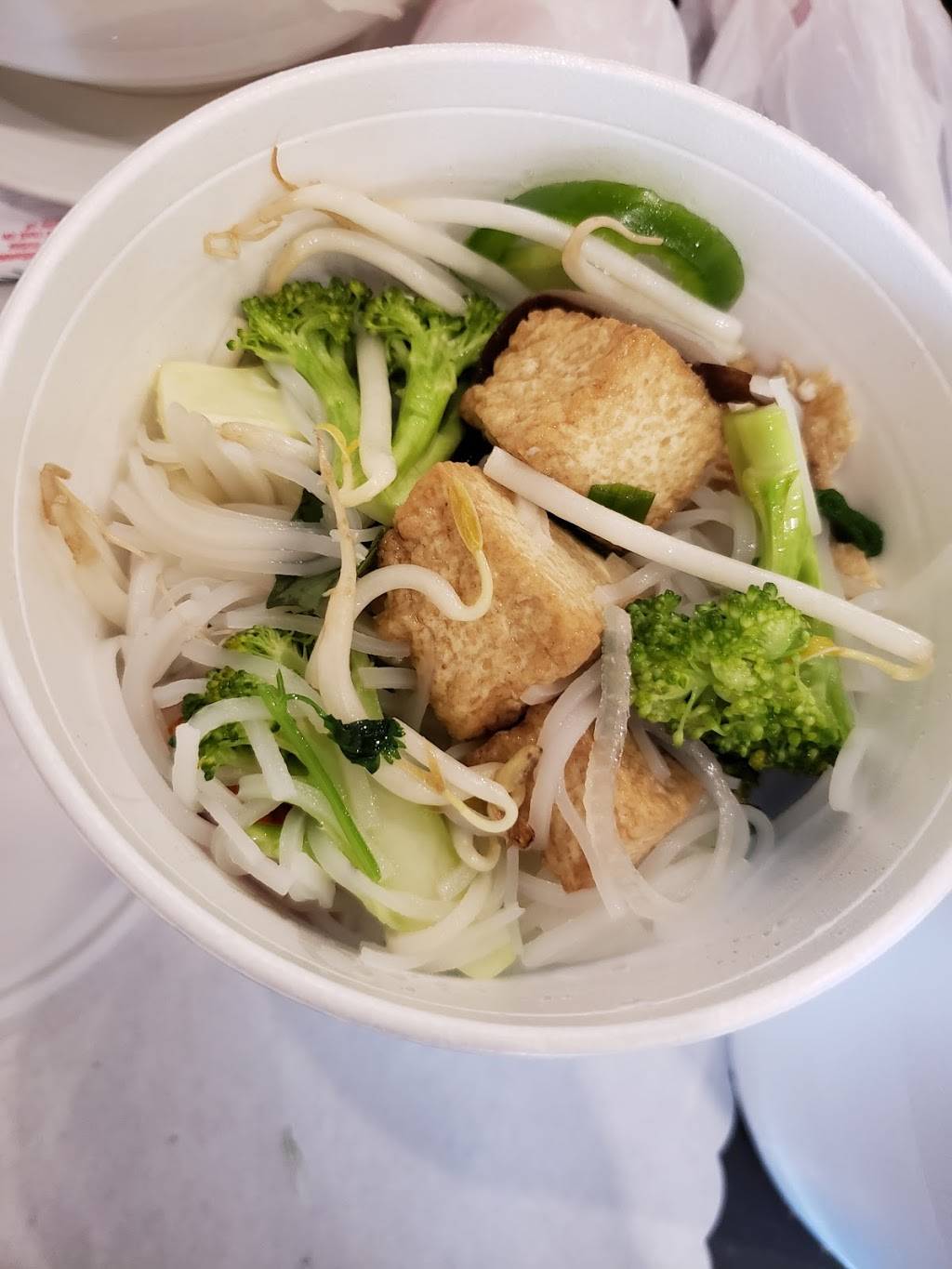 Pho Hut | restaurant | 312 N Brand Blvd, Glendale, CA 91203, USA | 8182476955 OR +1 818-247-6955