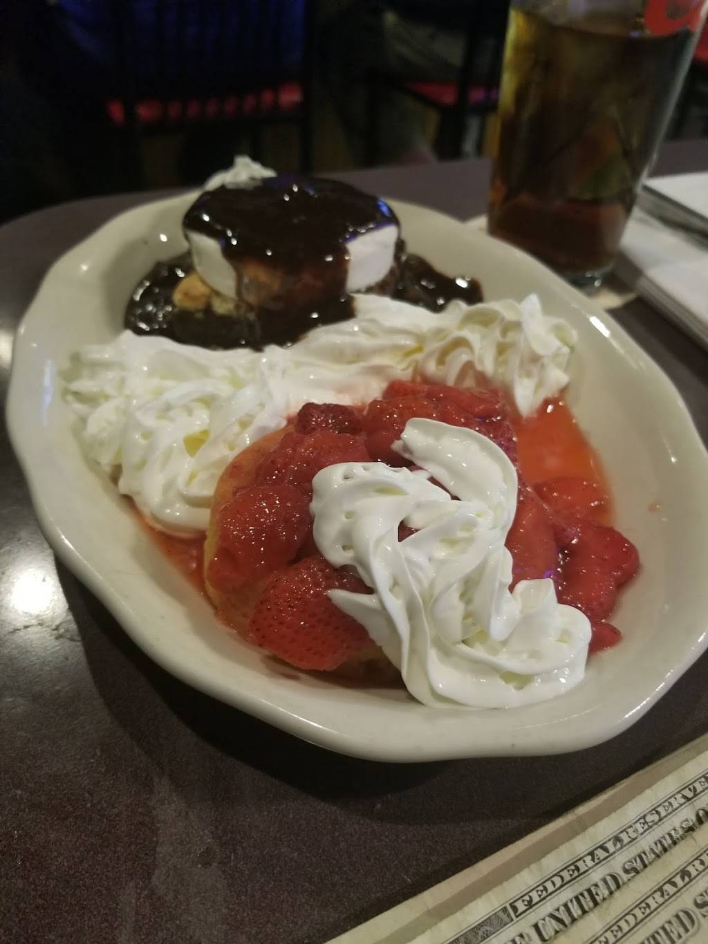 Victory Lane | restaurant | 32 Exchange St, Millis, MA 02054, USA | 5083762595 OR +1 508-376-2595