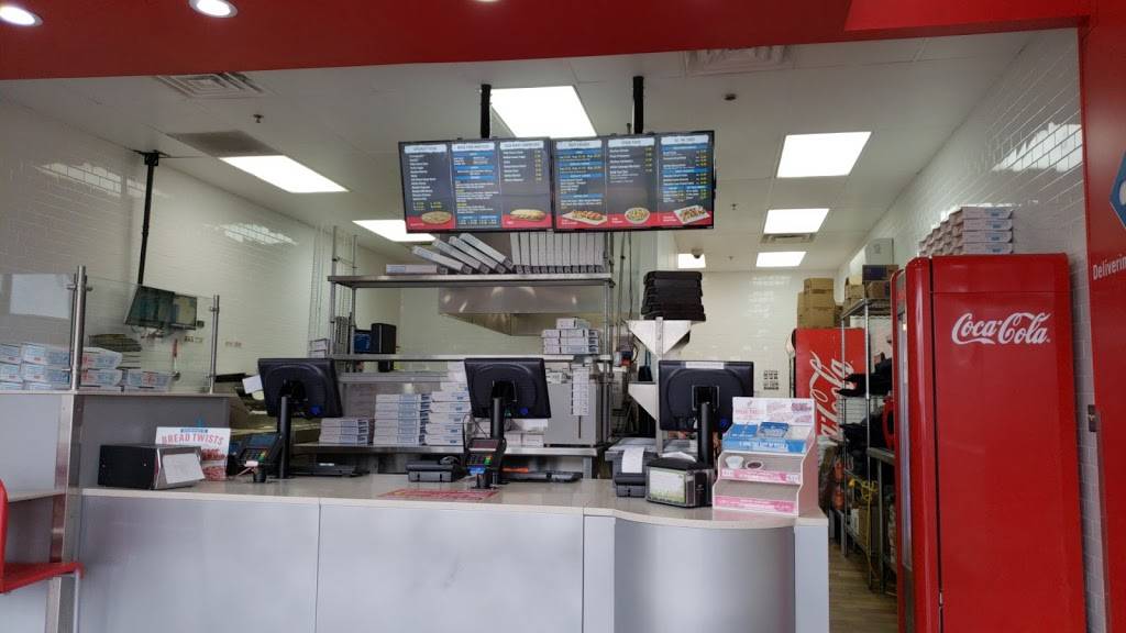 Dominos Pizza | meal delivery | 230 E Glenwood Ave, Smyrna, DE 19977, USA | 3026533333 OR +1 302-653-3333