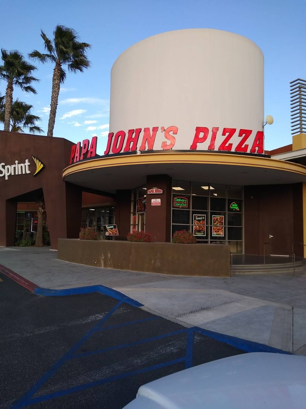 Papa Johns Pizza | restaurant | 8022 Limonite Ave, Riverside, CA 92509, USA | 9513325166 OR +1 951-332-5166