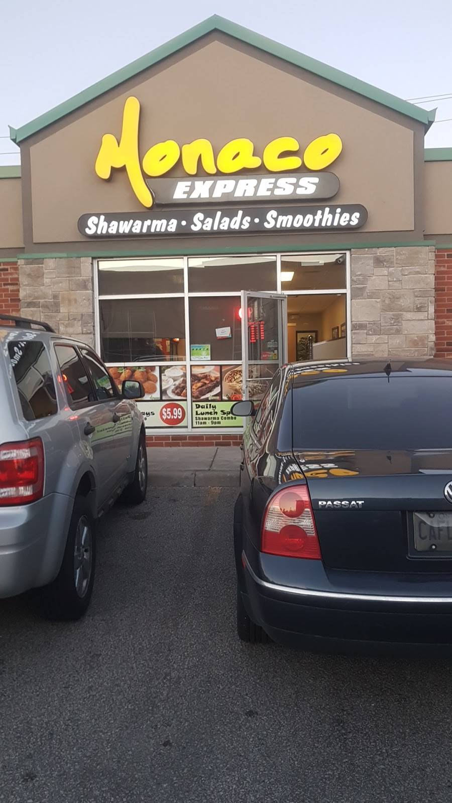 Monaco Express | meal takeaway | 2212 Huron Church Rd, Windsor, ON N9C 2L7, Canada | 5199660505 OR +1 519-966-0505