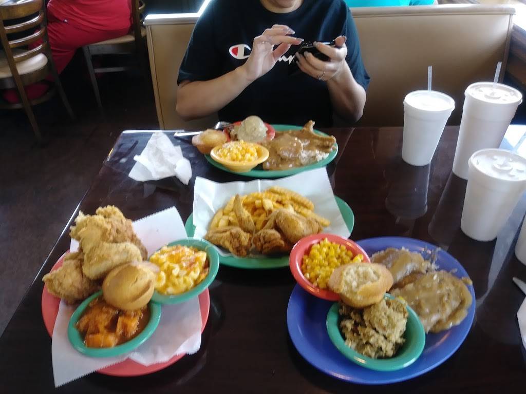 Annie Lauras Kitchen | restaurant | 6814 GA-85, Riverdale, GA 30274, USA | 7709071050 OR +1 770-907-1050