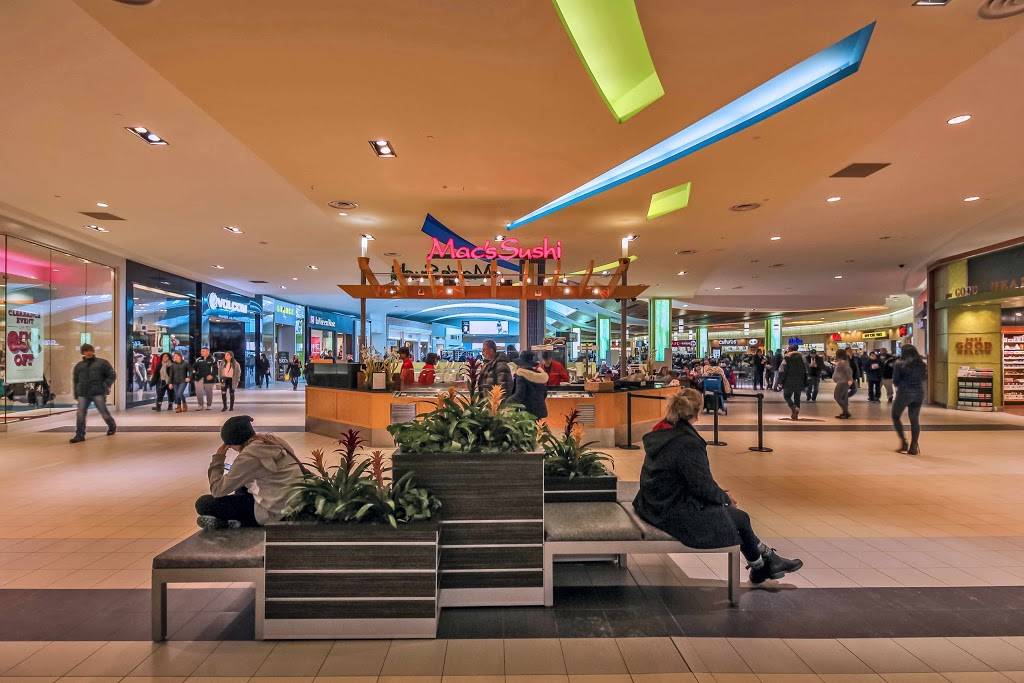 Macs Sushi | restaurant | 17600 Yonge St, Newmarket, ON L3Y 4Z1, Canada | 8777362871 OR +1 877-736-2871