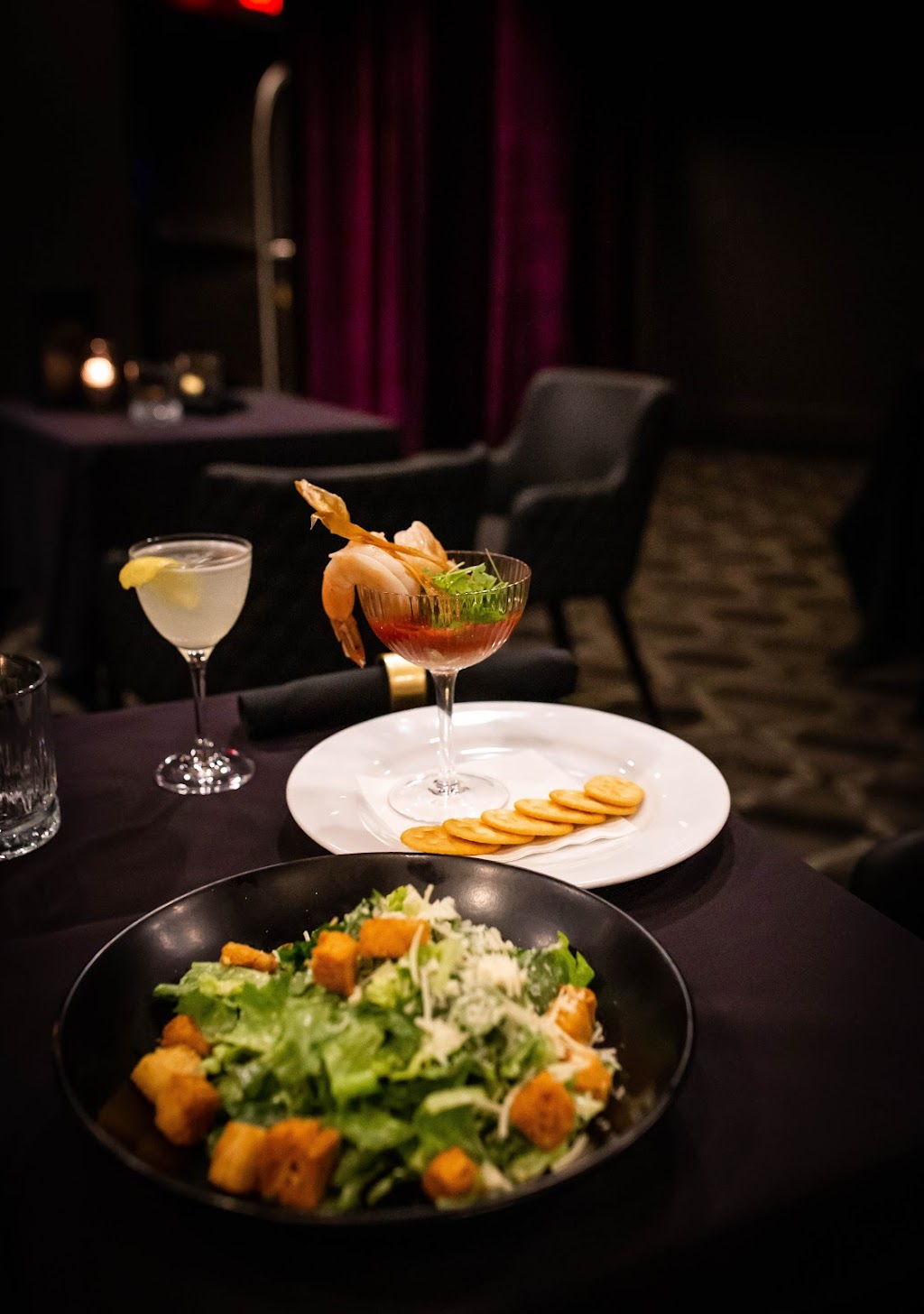 Lonnie’s Reno Club | restaurant | 1111 Grand Blvd, Kansas City, MO 64106, USA | 8163267897 OR +1 816-326-7897