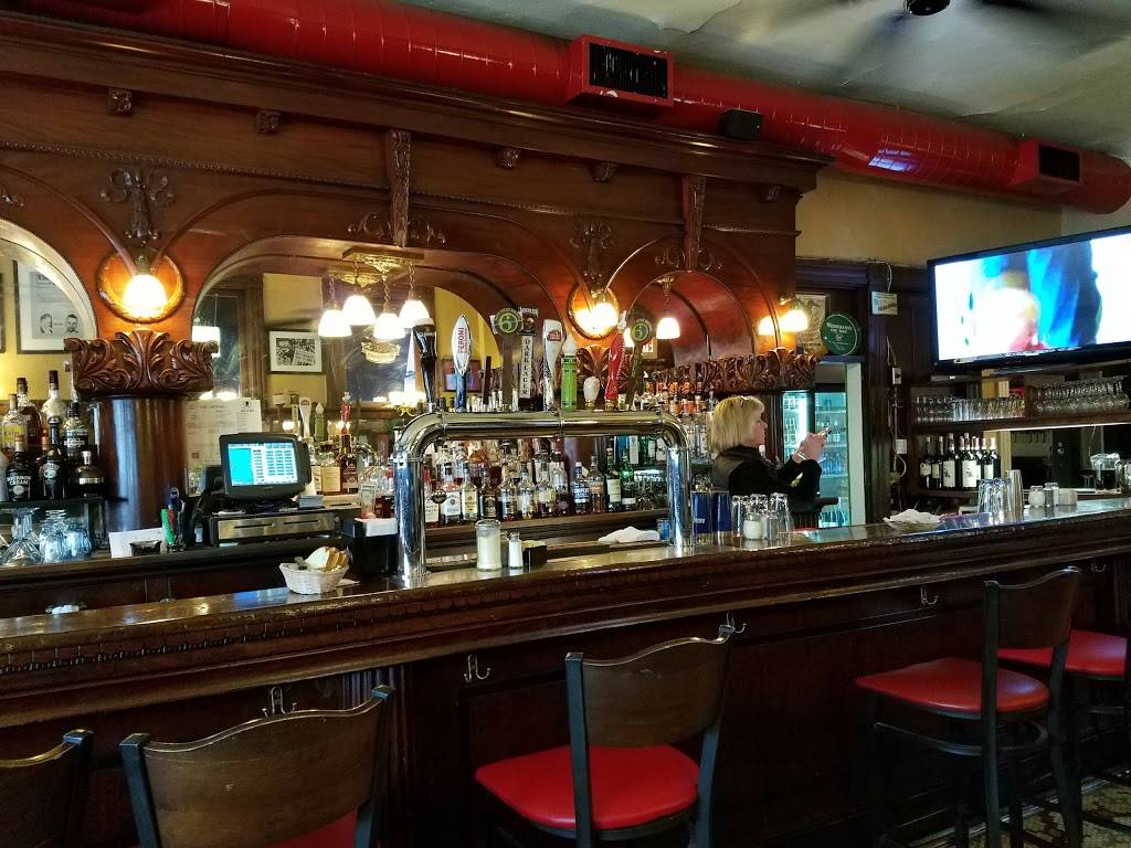 Pompilios | restaurant | 600 Washington Ave, Newport, KY 41071, USA | 8595813065 OR +1 859-581-3065