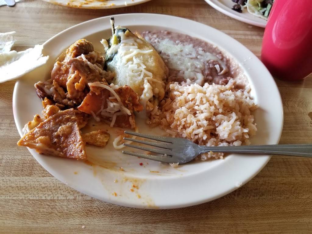 Ramirez Restaurant | restaurant | 8740 S Main St, San Joaquin, CA 93660, USA | 5596932246 OR +1 559-693-2246