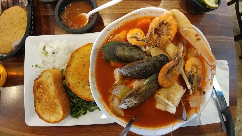 Los Magueyes Seafood | restaurant | 4849 W 79th St, Burbank, IL 60459, USA | 7089073255 OR +1 708-907-3255