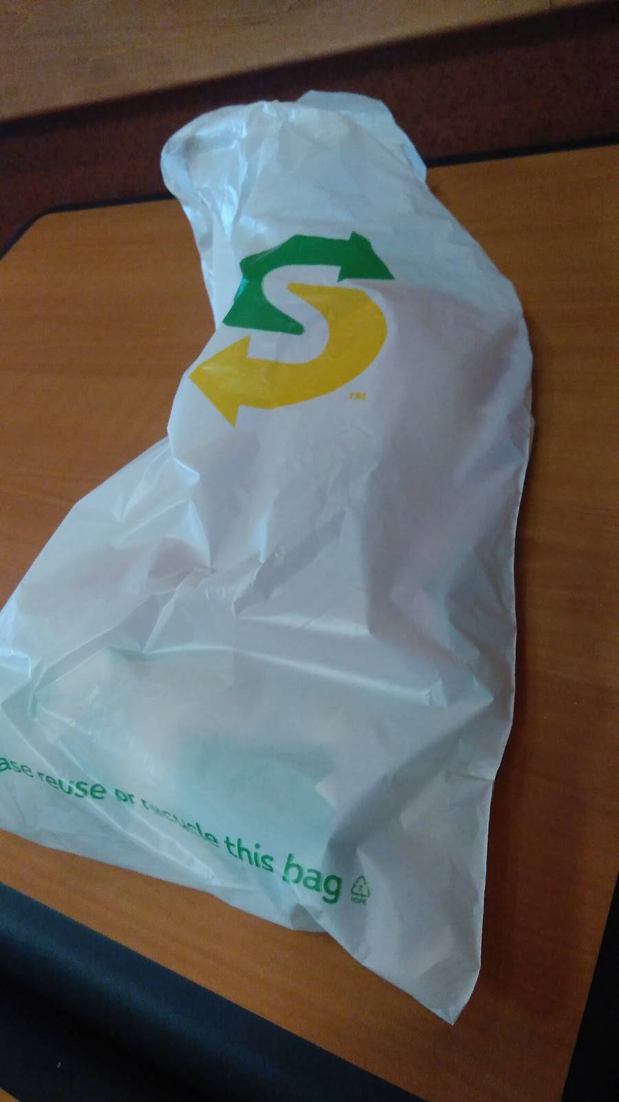 Subway | restaurant | 248 E Saginaw St, East Lansing, MI 48823, USA | 5173335765 OR +1 517-333-5765