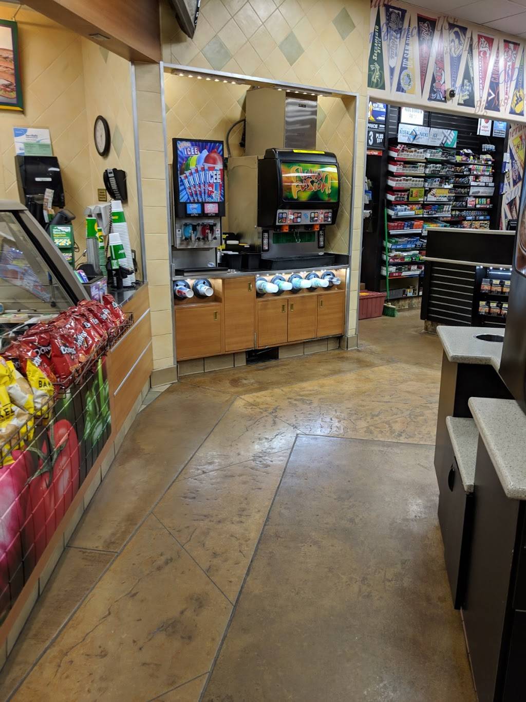 Subway | restaurant | 6599 Collins Dr, Moorpark, CA 93021, USA | 8055293959 OR +1 805-529-3959