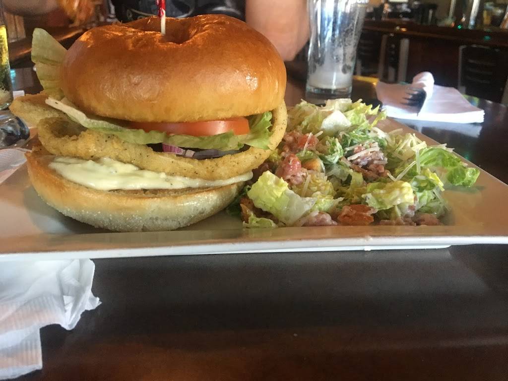 Cravins Chill & Grill | restaurant | 460 Exmouth St, Sarnia, ON N7T 5P3, Canada | 5193440004 OR +1 519-344-0004