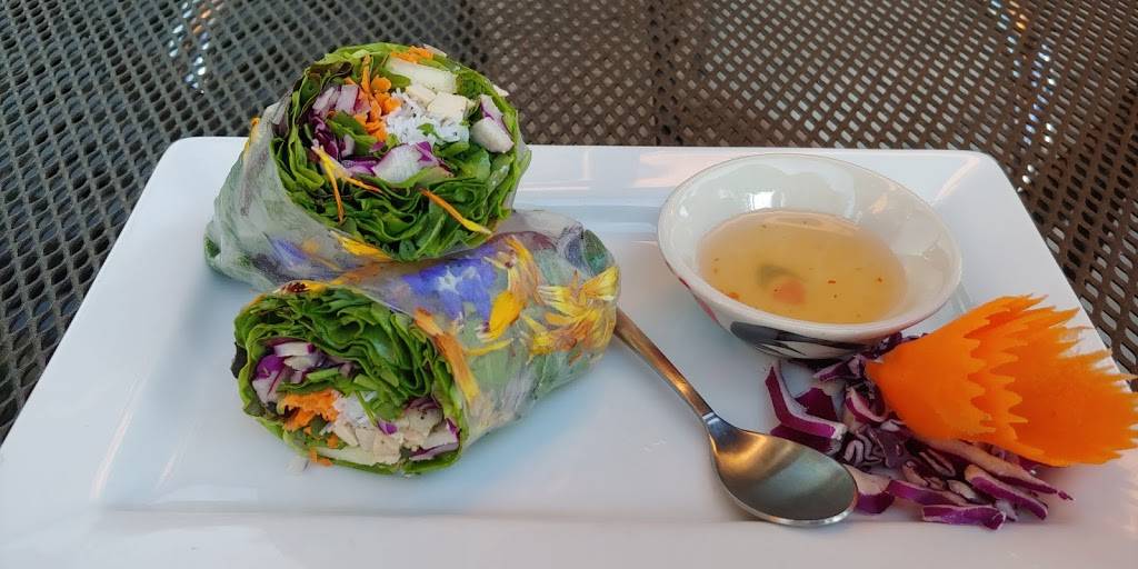 Maikham Restaurant | restaurant | 1125 Finnegan Way, Bellingham, WA 98225, USA | 3607468098 OR +1 360-746-8098