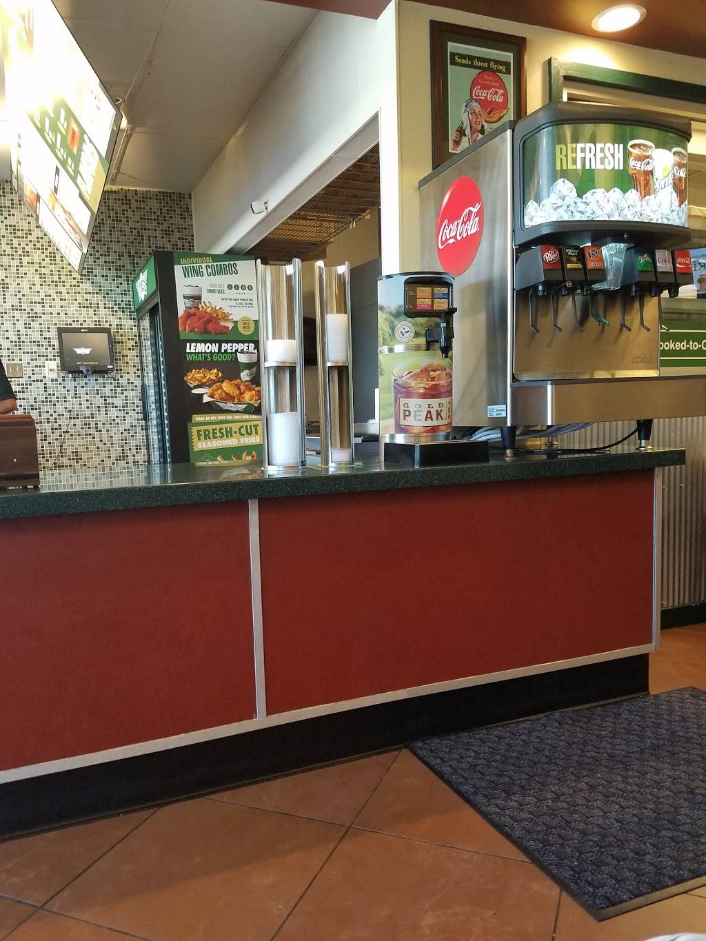 Wingstop | restaurant | 3939 41st Ave Dr, Moline, IL 61265, USA | 3097649464 OR +1 309-764-9464