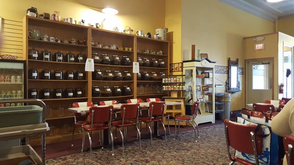 Uncommon Grounds | cafe | 111 W Salem Ave, Indianola, IA 50125, USA | 5159619681 OR +1 515-961-9681