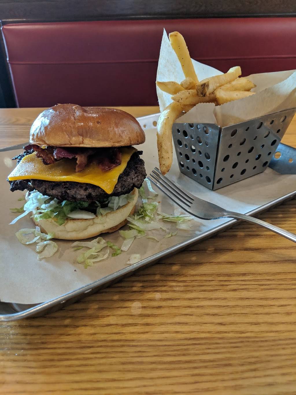 Smashburger | restaurant | 2565 Fair Oaks Blvd, Sacramento, CA 95825, USA | 9163186630 OR +1 916-318-6630