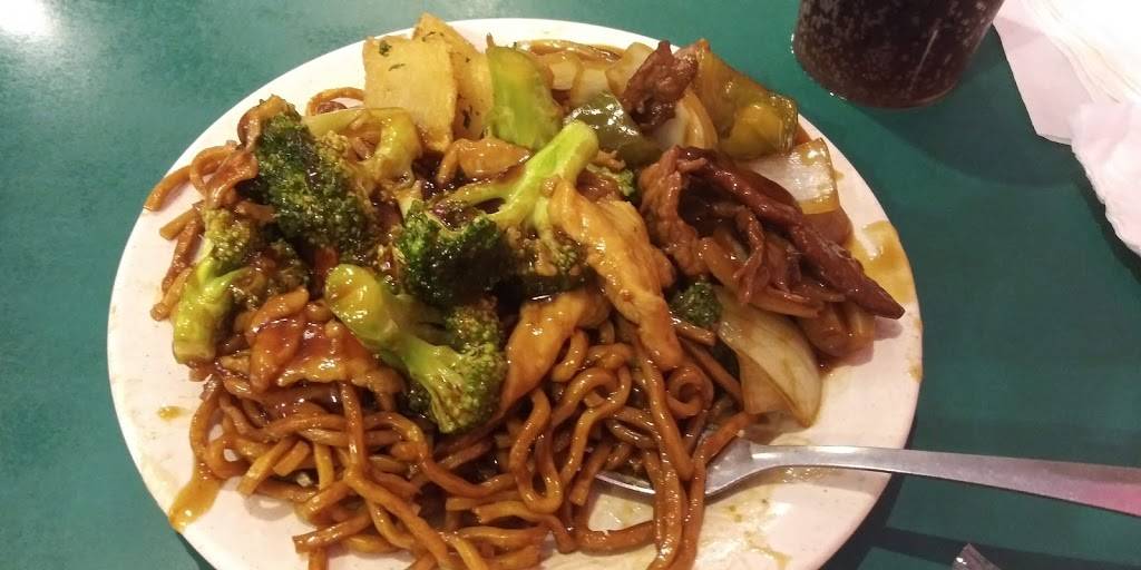 Hua Ming Chinese Restaurant | restaurant | 247 Parkway Plaza, Barbourville, KY 40906, USA | 6065465678 OR +1 606-546-5678