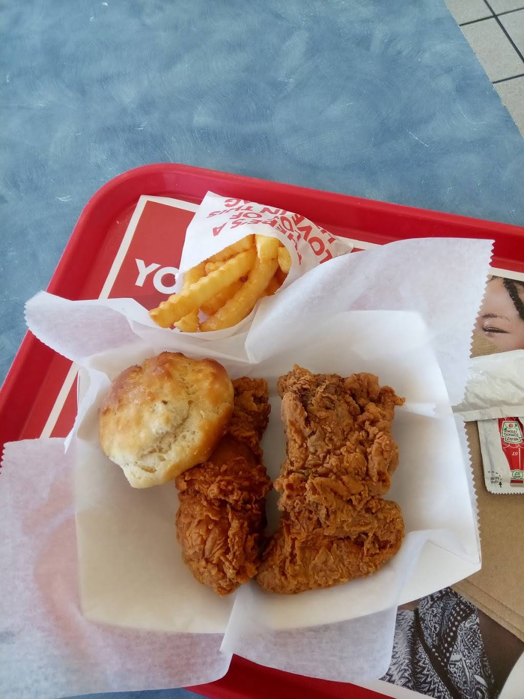 Churchs Chicken | restaurant | 2706 Fulton St, Houston, TX 77009, USA | 7132281211 OR +1 713-228-1211