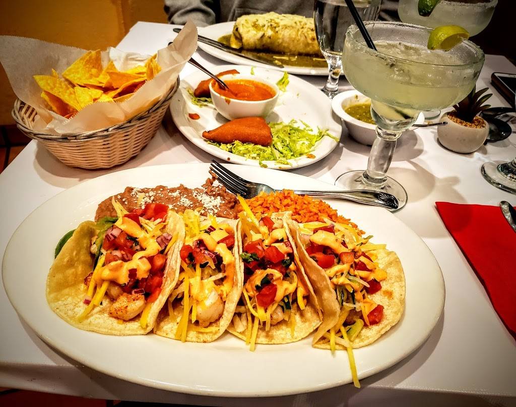 Mama Coco Cocina Mexicana | restaurant | 1081 El Camino Real, Menlo Park, CA 94025, USA | 6502726634 OR +1 650-272-6634