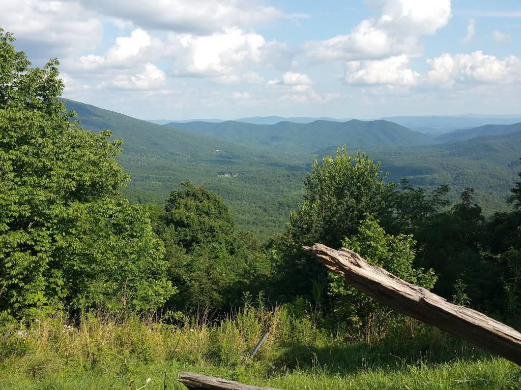 Big Walker Lookout | restaurant | 8711 Stoney Fork Rd, Wytheville, VA 24382, USA | 2766634016 OR +1 276-663-4016