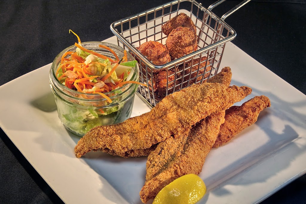 Bridges Restaurant & Lounge | restaurant | 424 W Markham St, Little Rock, AR 72201, USA | 5015088156 OR +1 501-508-8156