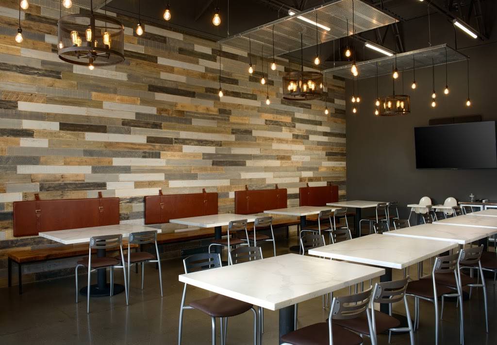 Mercasa Little Italy Eatery | restaurant | 195 Henry St, Brantford, ON N3S 5C9, Canada | 2262275821 OR +1 226-227-5821